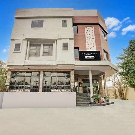 Super Townhouse Sikar Road Jaipur Formerly Hotel Aroma Inn エクステリア 写真