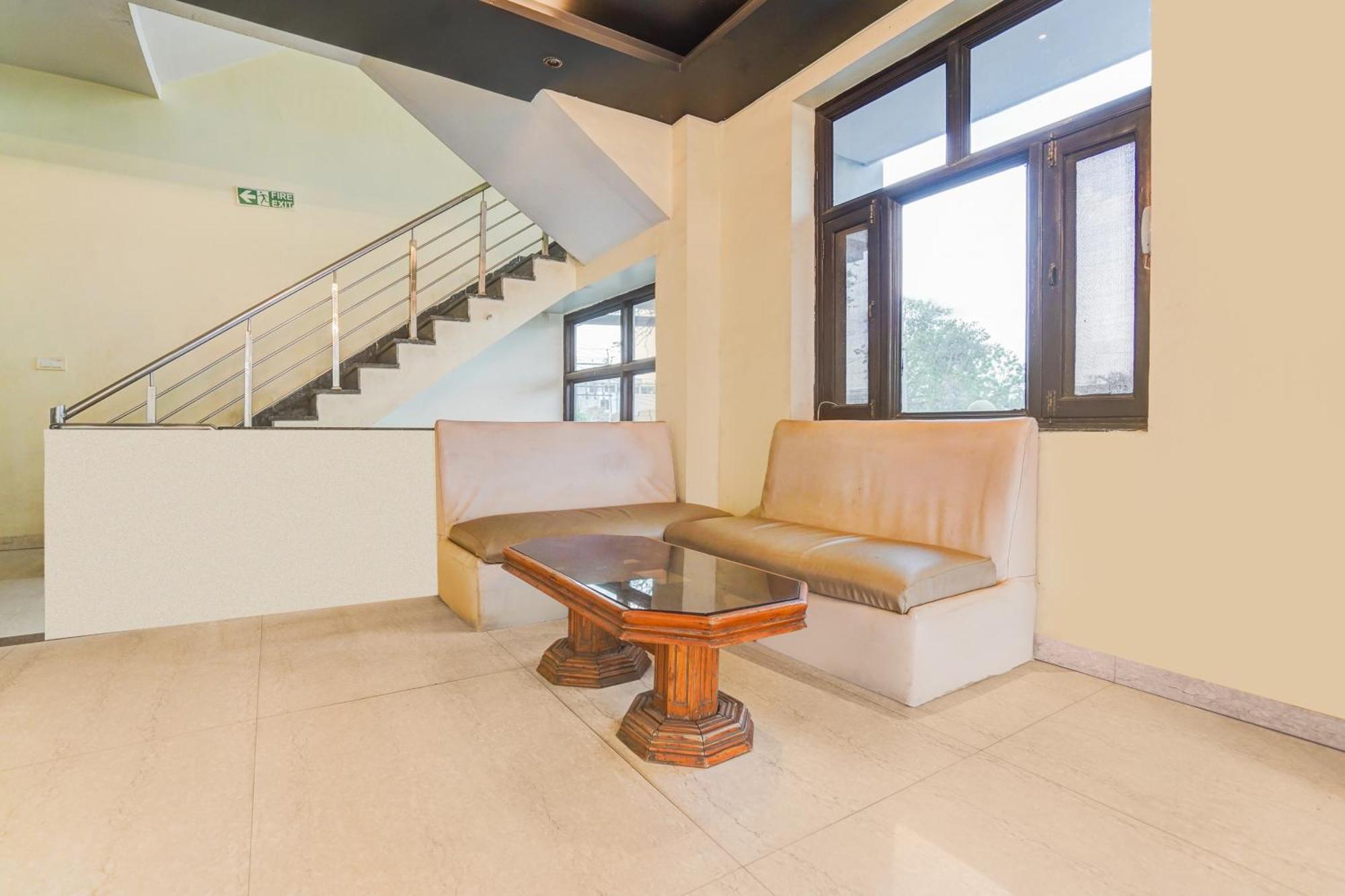 Super Townhouse Sikar Road Jaipur Formerly Hotel Aroma Inn エクステリア 写真