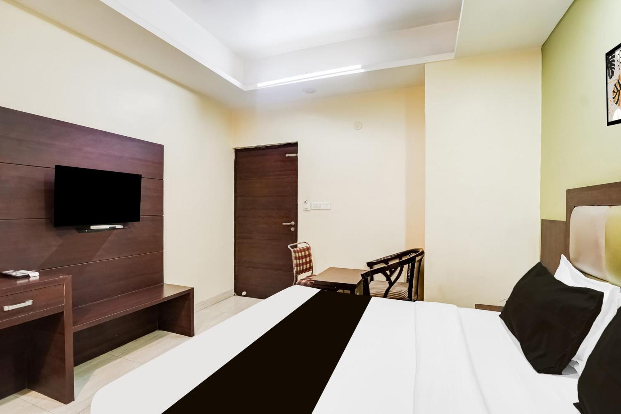 Super Townhouse Sikar Road Jaipur Formerly Hotel Aroma Inn エクステリア 写真
