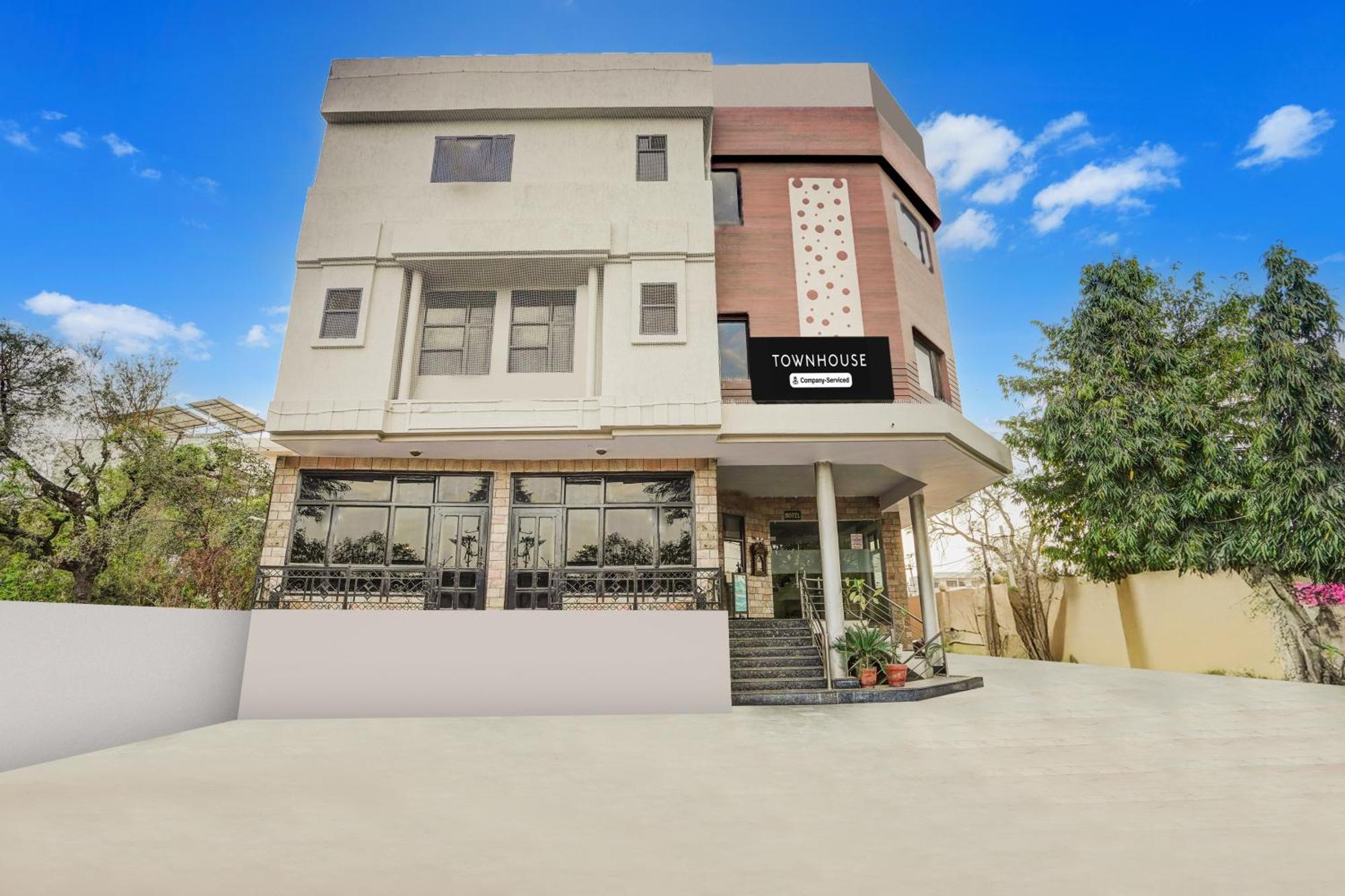 Super Townhouse Sikar Road Jaipur Formerly Hotel Aroma Inn エクステリア 写真