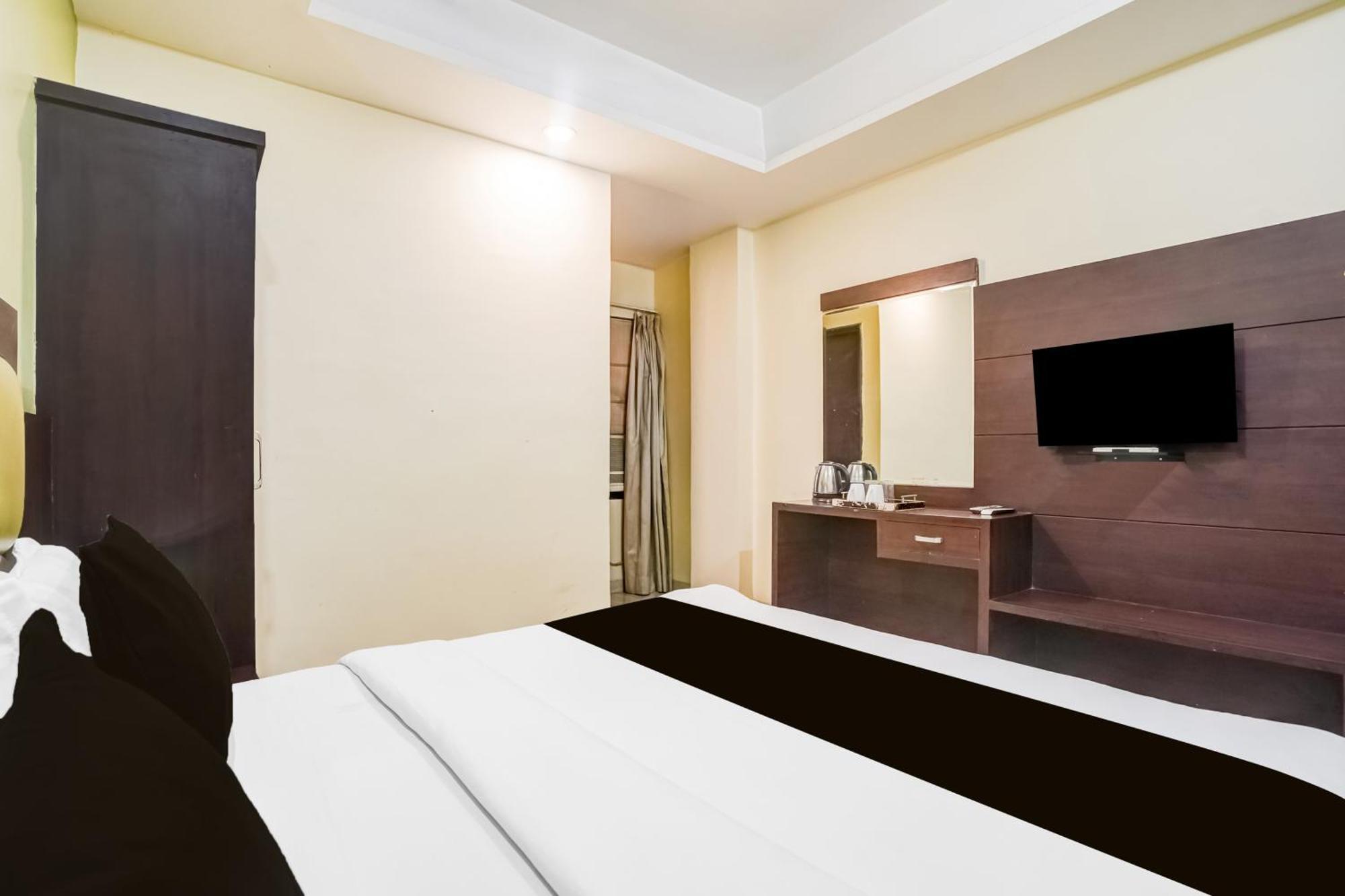 Super Townhouse Sikar Road Jaipur Formerly Hotel Aroma Inn エクステリア 写真